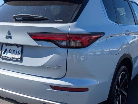 2025 Mitsubishi Outlander PHEV SE