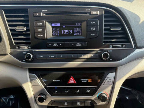 2017 Hyundai Elantra