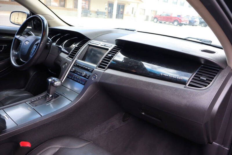 2010 Ford Taurus Limited