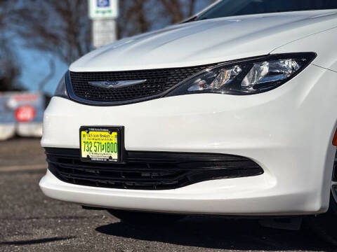 2020 Chrysler Voyager LXi