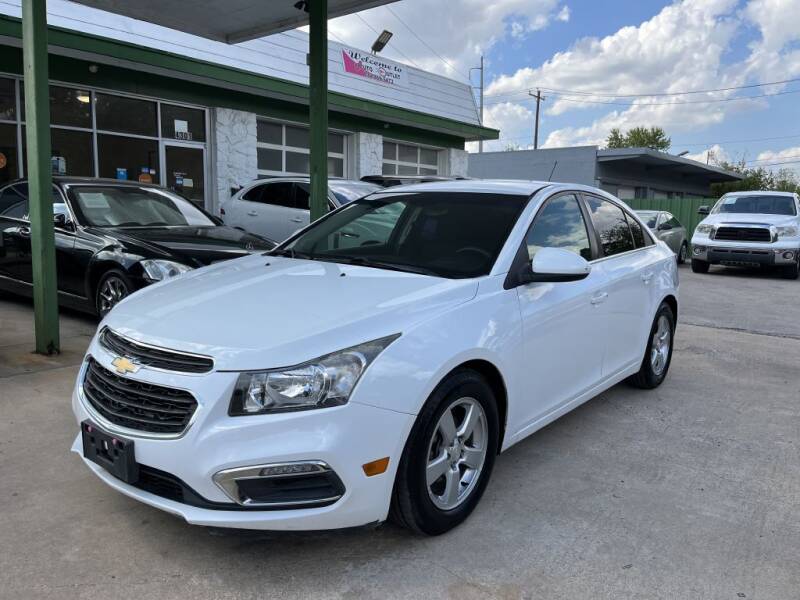 2016 Chevrolet Cruze Limited for sale at Auto Outlet Inc. in Houston TX
