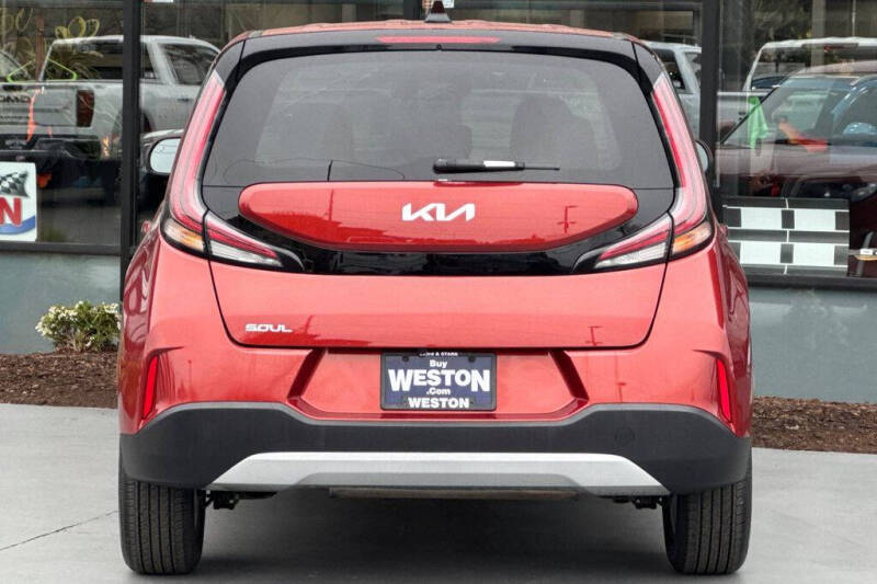 2023 Kia Soul LX