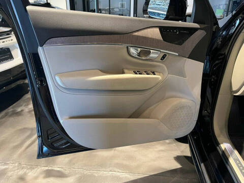 2023 Volvo XC90 B6 Plus Bright Theme 7P