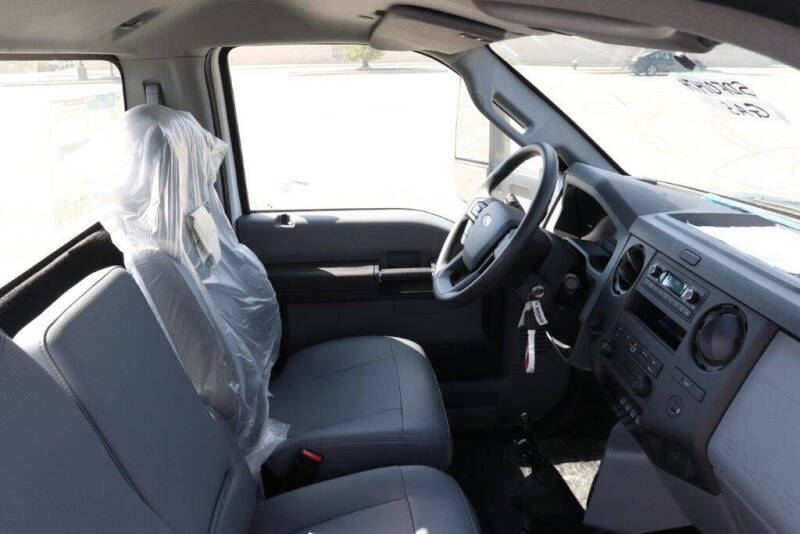 2025 Ford F-750 Super Duty