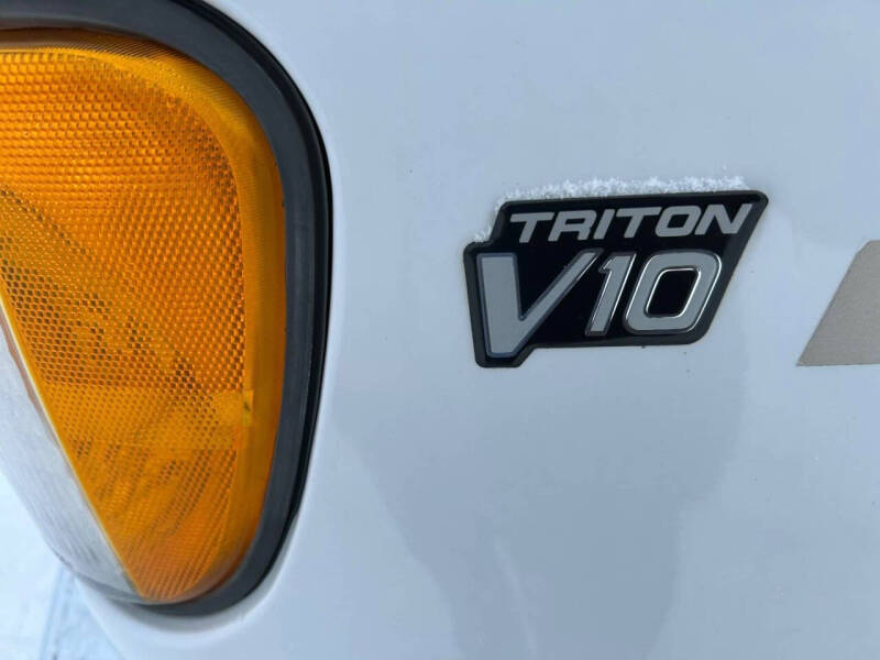 2001 Ford E-Series E-450 SD