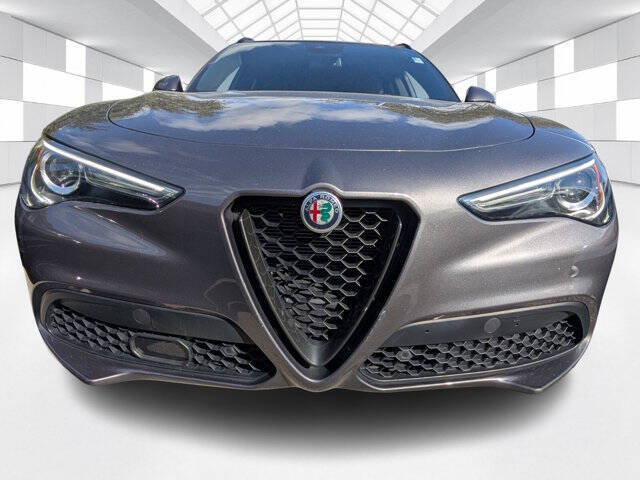 2023 Alfa Romeo Stelvio Sprint