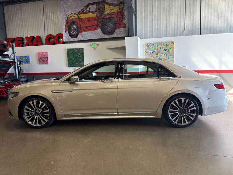 2017 Lincoln Continental Reserve