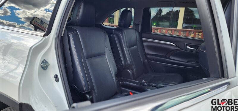 2017 Toyota Highlander Limited Platinum