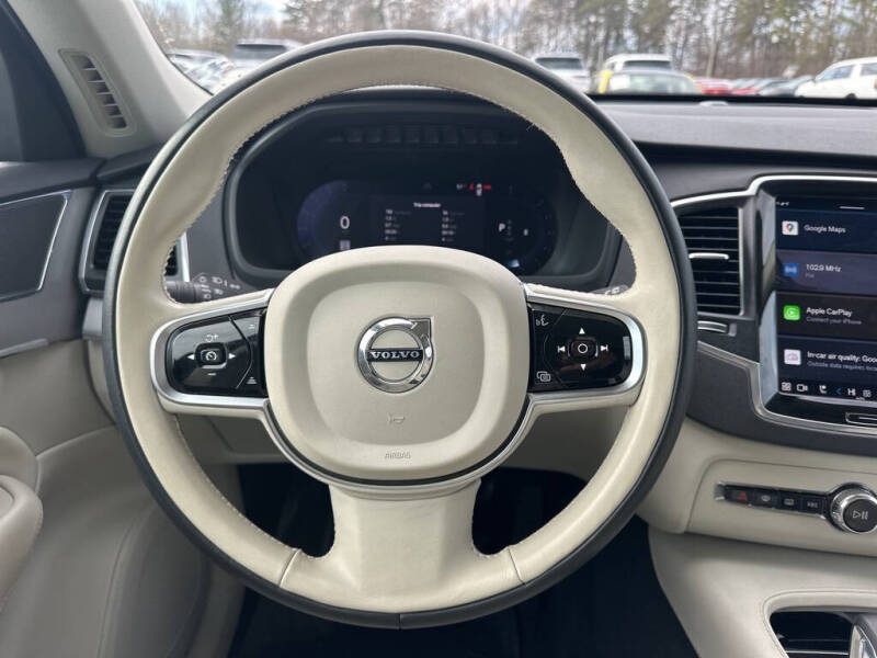 2023 Volvo XC90 B5 Core