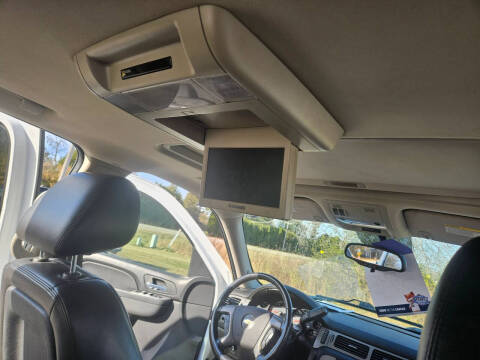 2011 Chevrolet Suburban LT