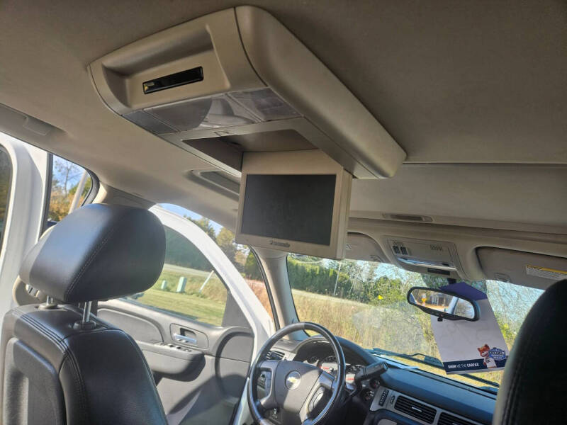 2011 Chevrolet Suburban LT