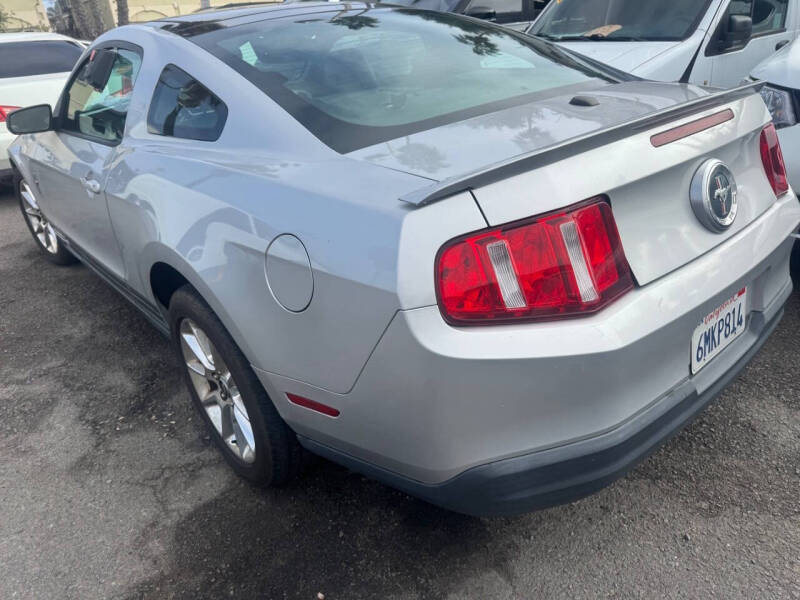 2010 Ford Mustang V6