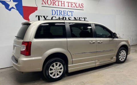 2014 Chrysler Town and Country Touring