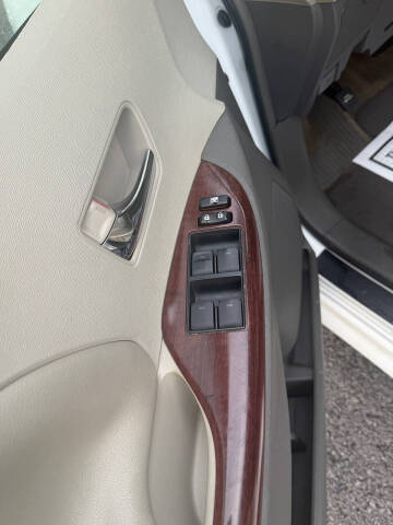 2013 Toyota Sienna XLE 8-Passenger