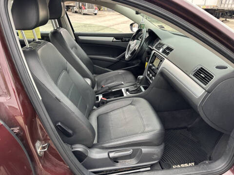 2012 Volkswagen Passat SE PZEV