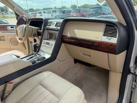 2006 Lincoln Navigator Luxury