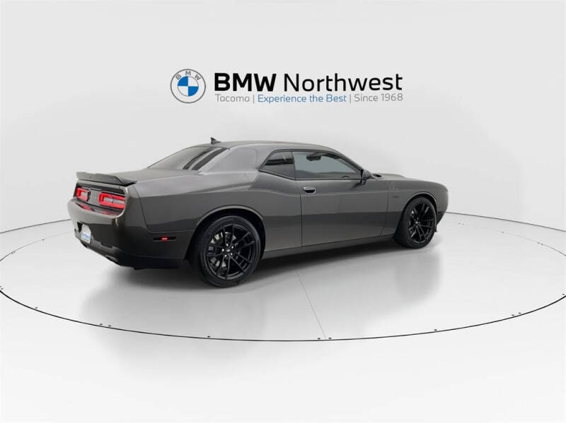 2021 Dodge Challenger