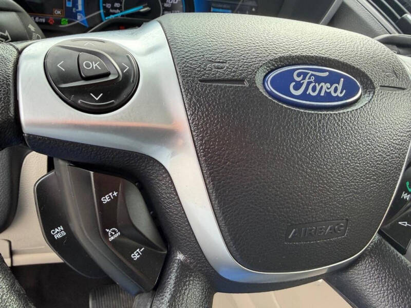 2017 Ford C-MAX Hybrid SE
