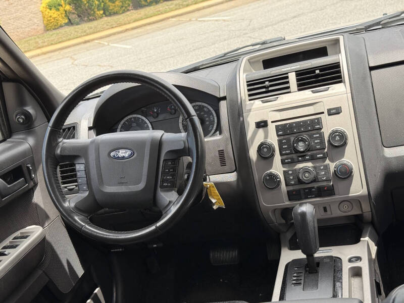 2011 Ford Escape XLT