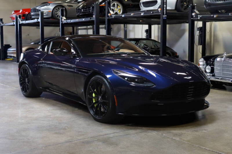 2019 Aston Martin DB11 AMR