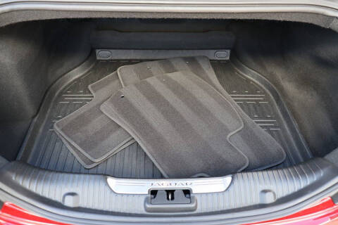 2016 Jaguar XJ R-Sport