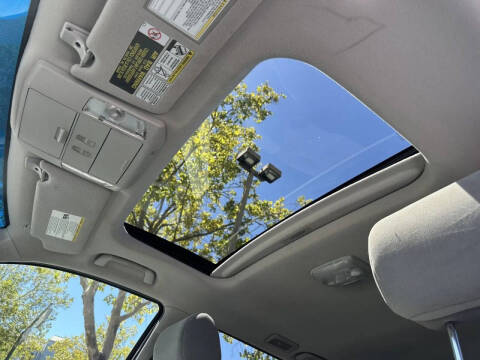2015 Toyota Sequoia SR5