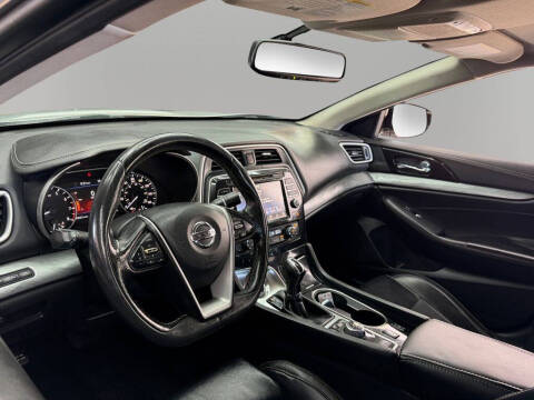 2017 Nissan Maxima