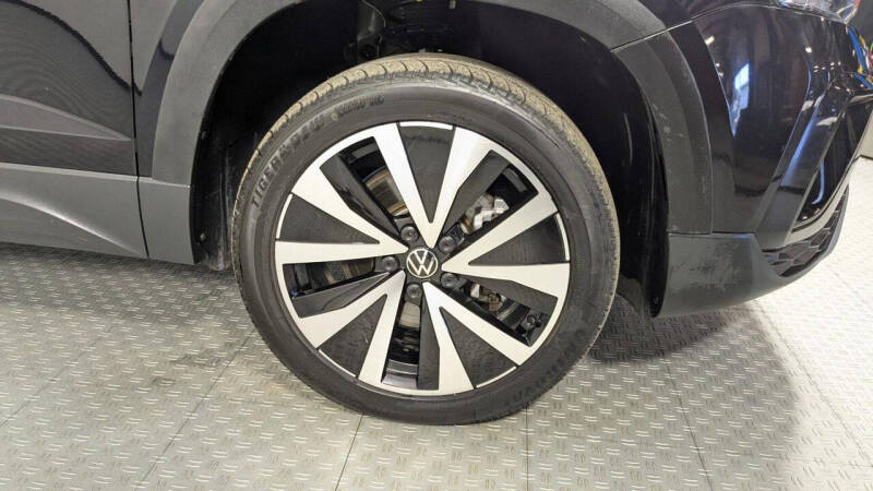2024 Volkswagen Taos SE