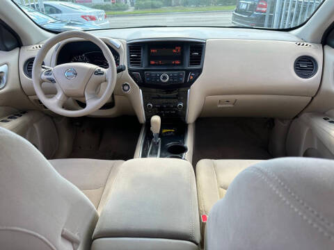 2014 Nissan Pathfinder S