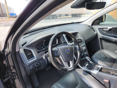 2016 Volvo XC60 T5 Drive-E Platinum