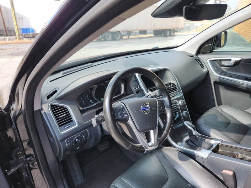 2016 Volvo XC60 T5 Drive-E Platinum