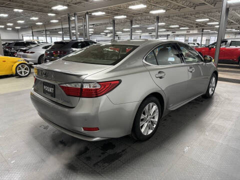 2015 Lexus ES 300h