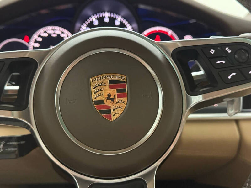 2020 Porsche Panamera