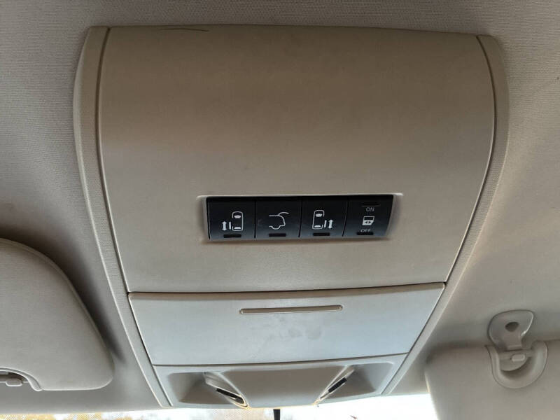 2016 Chrysler Town and Country Touring