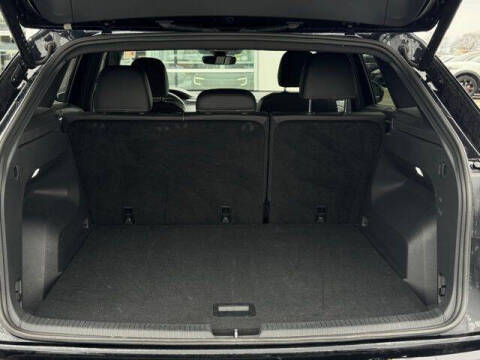 2025 Volkswagen Atlas Cross Sport SE 4Motion