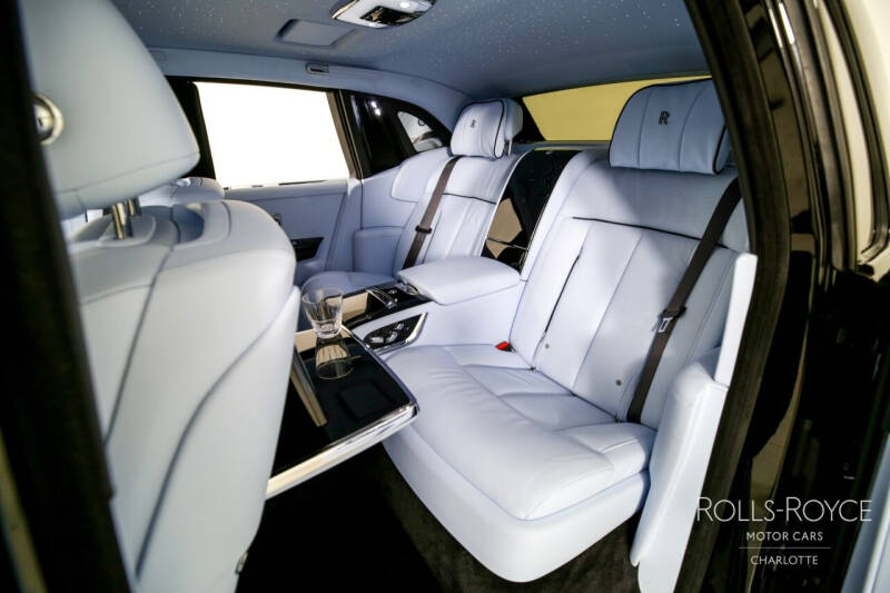 2024 Rolls-Royce Phantom