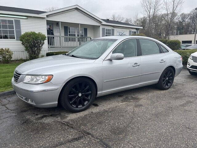 2009 Hyundai Azera for sale at Paramount Motors in Taylor MI