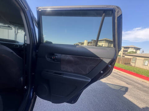 2013 Scion xB