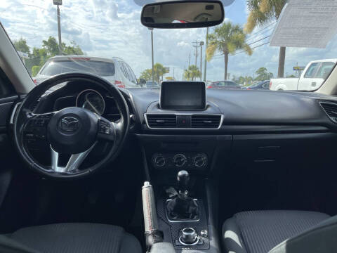 2015 Mazda MAZDA3 i Touring