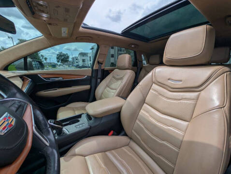 2018 Cadillac XT5 Platinum