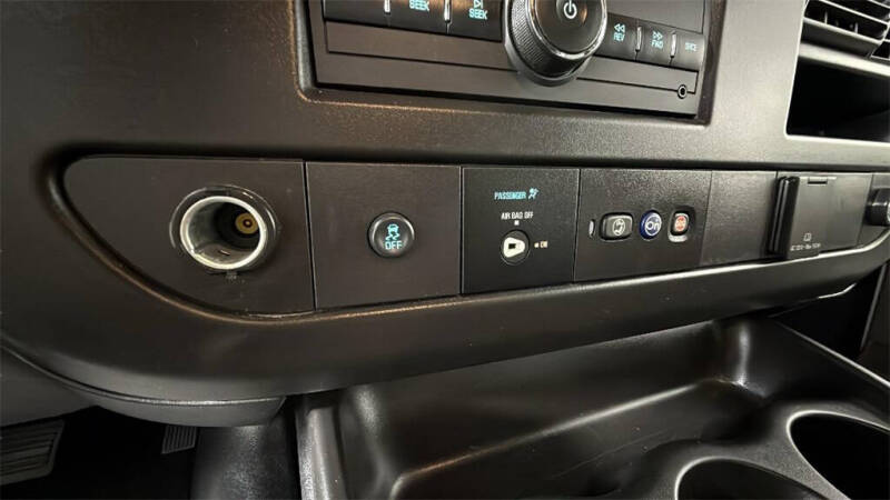 2024 Chevrolet Express 2500