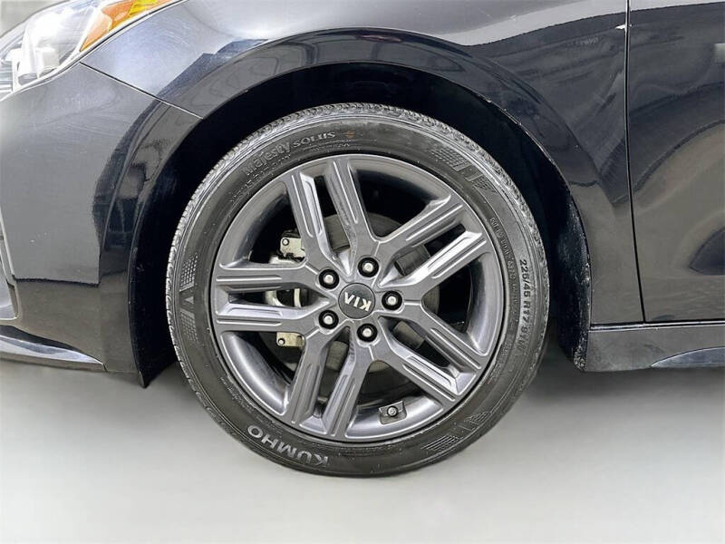 2021 Kia Forte GT Line