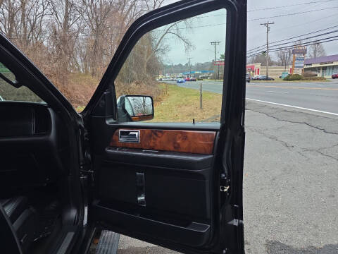 2017 Lincoln Navigator Select