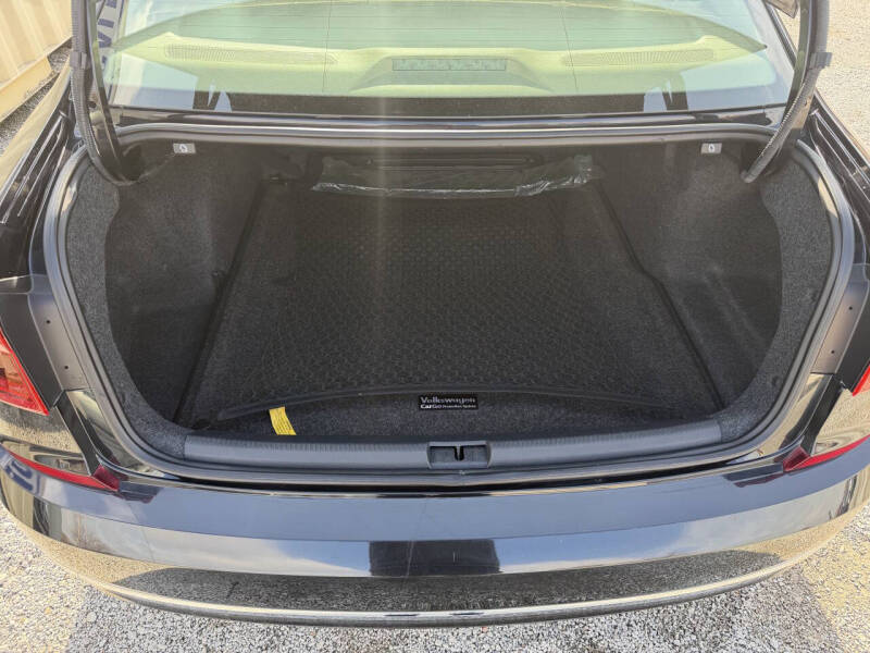 2018 Volkswagen Passat 2.0T SE