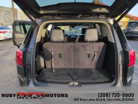 2017 GMC Acadia Denali