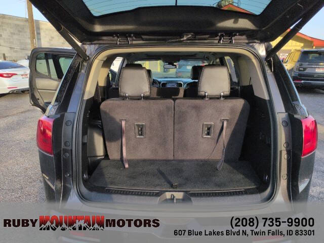 2017 GMC Acadia Denali