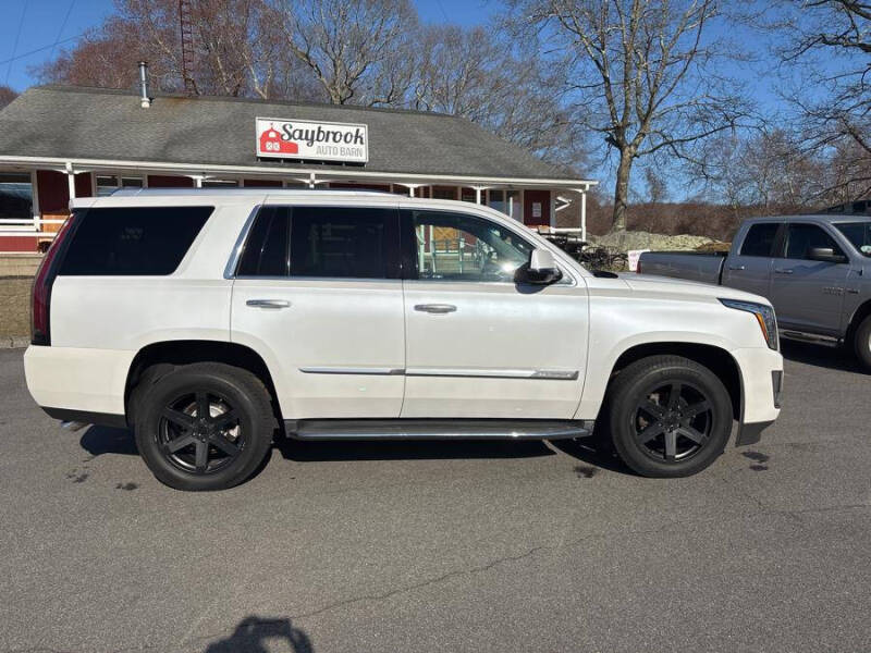 2016 Cadillac Escalade Luxury Collection