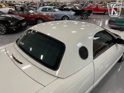 2003 Ford Thunderbird