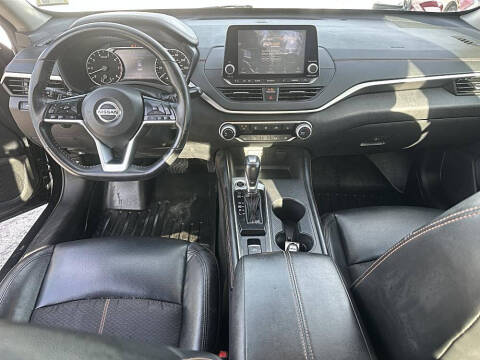 2020 Nissan Altima 2.5 SR