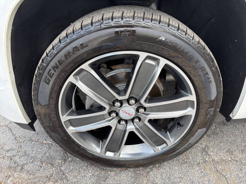 2019 GMC Acadia Denali
